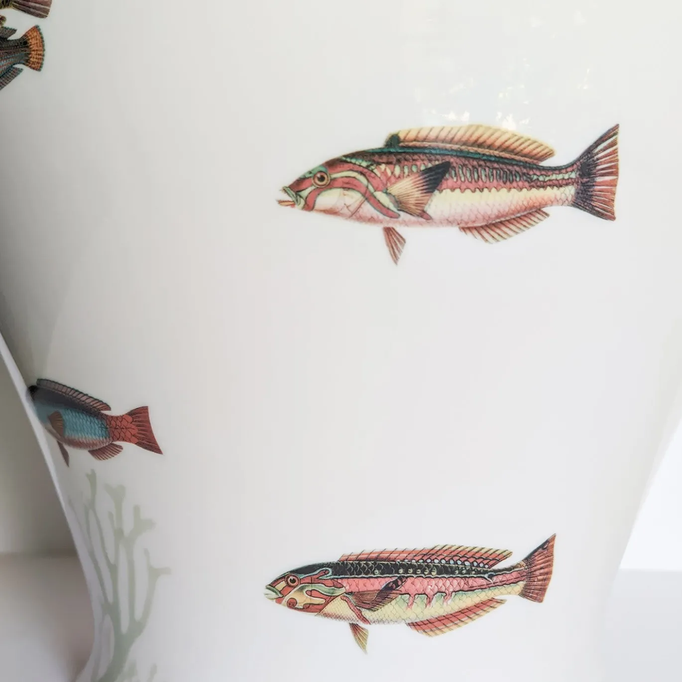 Amami Amphora Vaso in porcellana con pesci tropicali H32Cm
