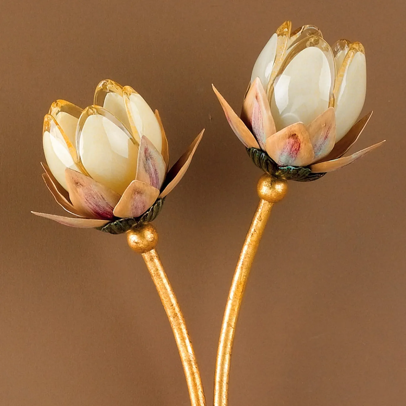 Applique a 2 luci Tulipano in metallo con foglia d'oro