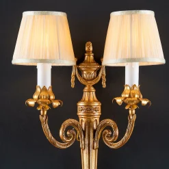 Applique da parete a due luci in ottone dorato anticato