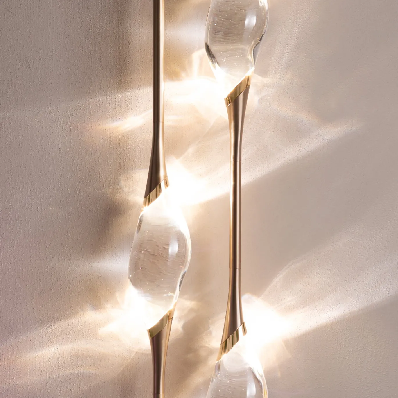 Applique Il Pezzo 12 a 3 luci in ottone bronzo e oro