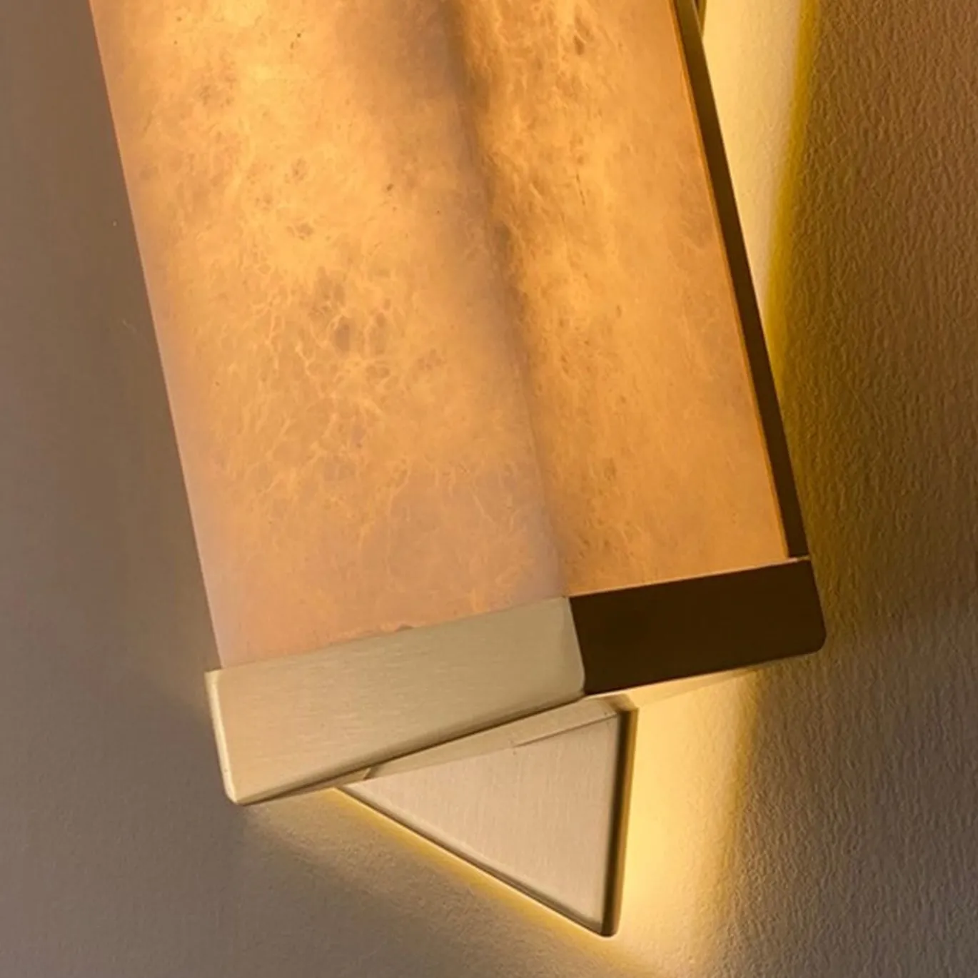 Applique Offset in ottone satinato