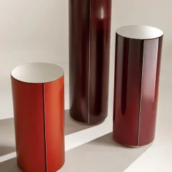 Armadio cilindrico rosso spazzolato