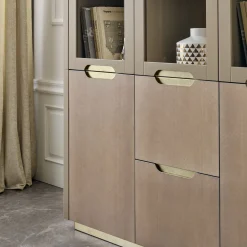 Armadio frontale in vetro beige della collezione Studio Privè