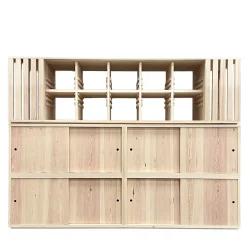 Armadio in legno di pino WA