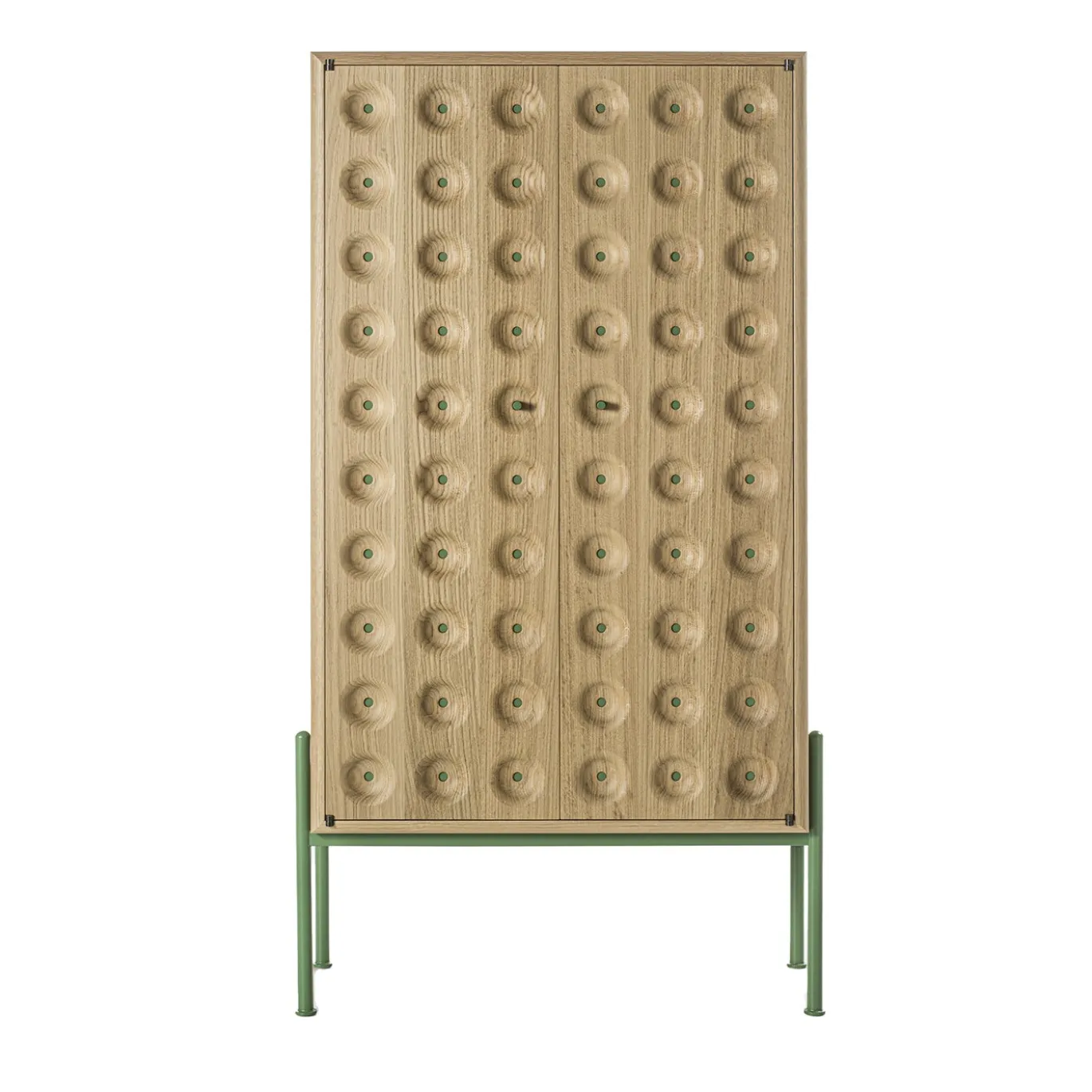 Armadio in legno di rovere Breathe con base e dettagli in ferro verde