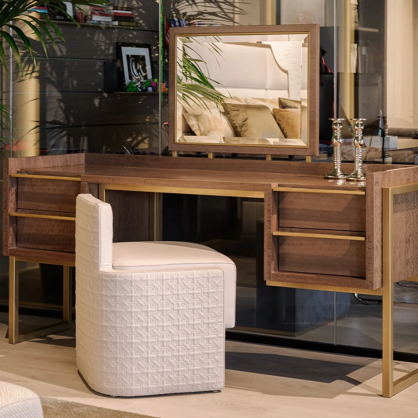 Baldwin Vanity Table di Giannella Ventura