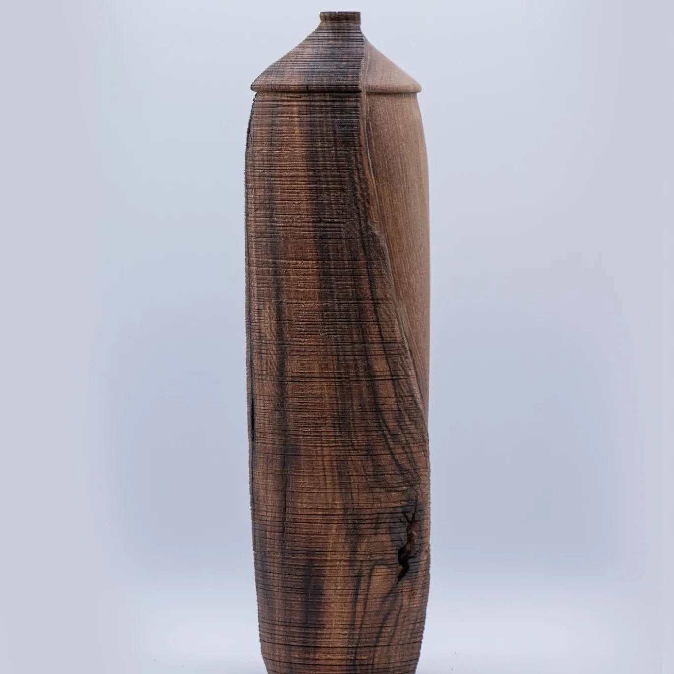 Bottiglia decorativa in legno Abbraccio
