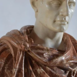 Busto in marmo dell'imperatore Ottaviano Augusto