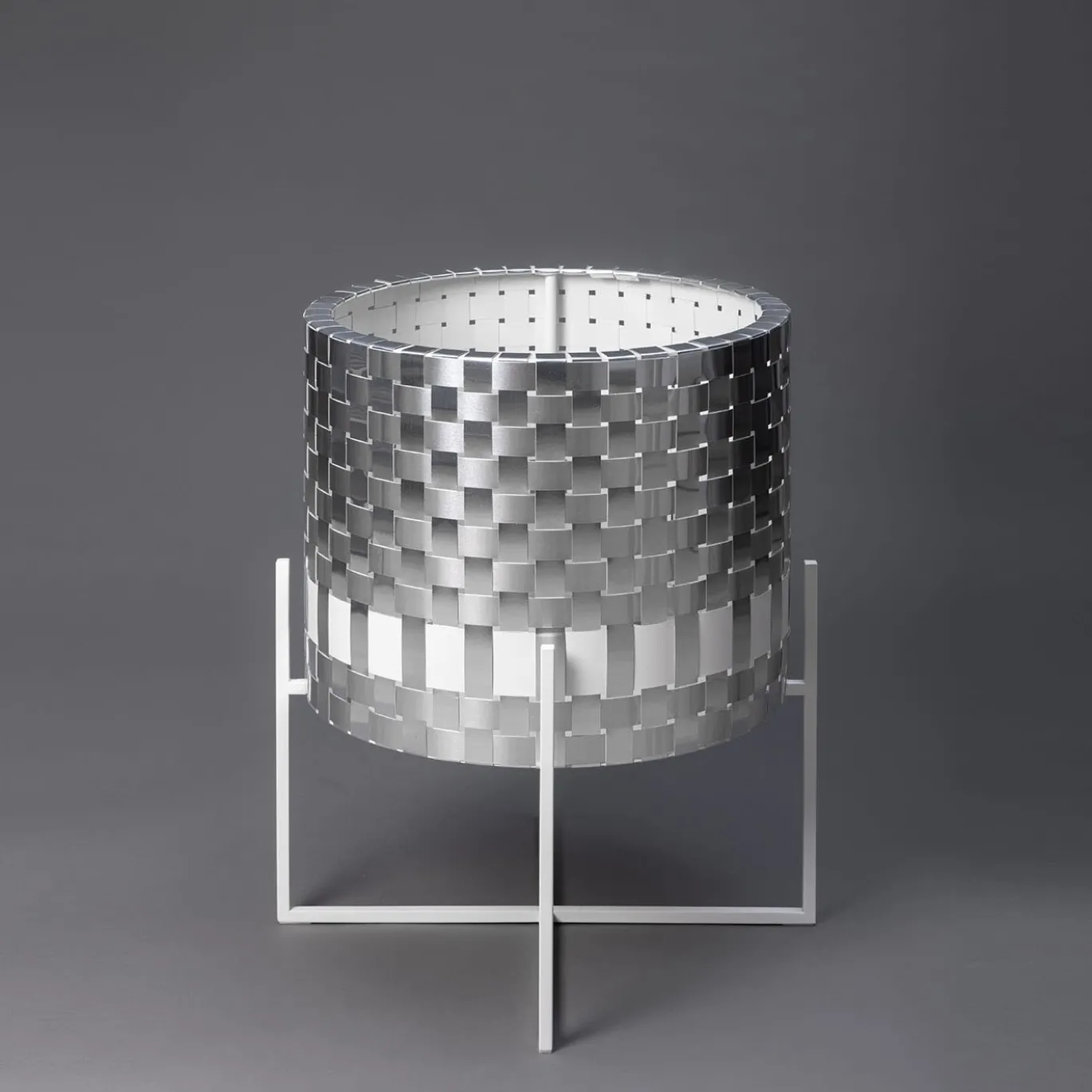 Cachepot in metallo argentato Galatea