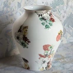 Cairo Vaso in porcellana ad anfora con fiori e architetture H27Cm