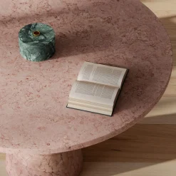 Candeliere Inside Out Green Guatemala di Karen Chekerdjian
