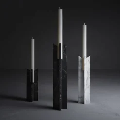 Candeliere Trinity L in marmo nero e oro