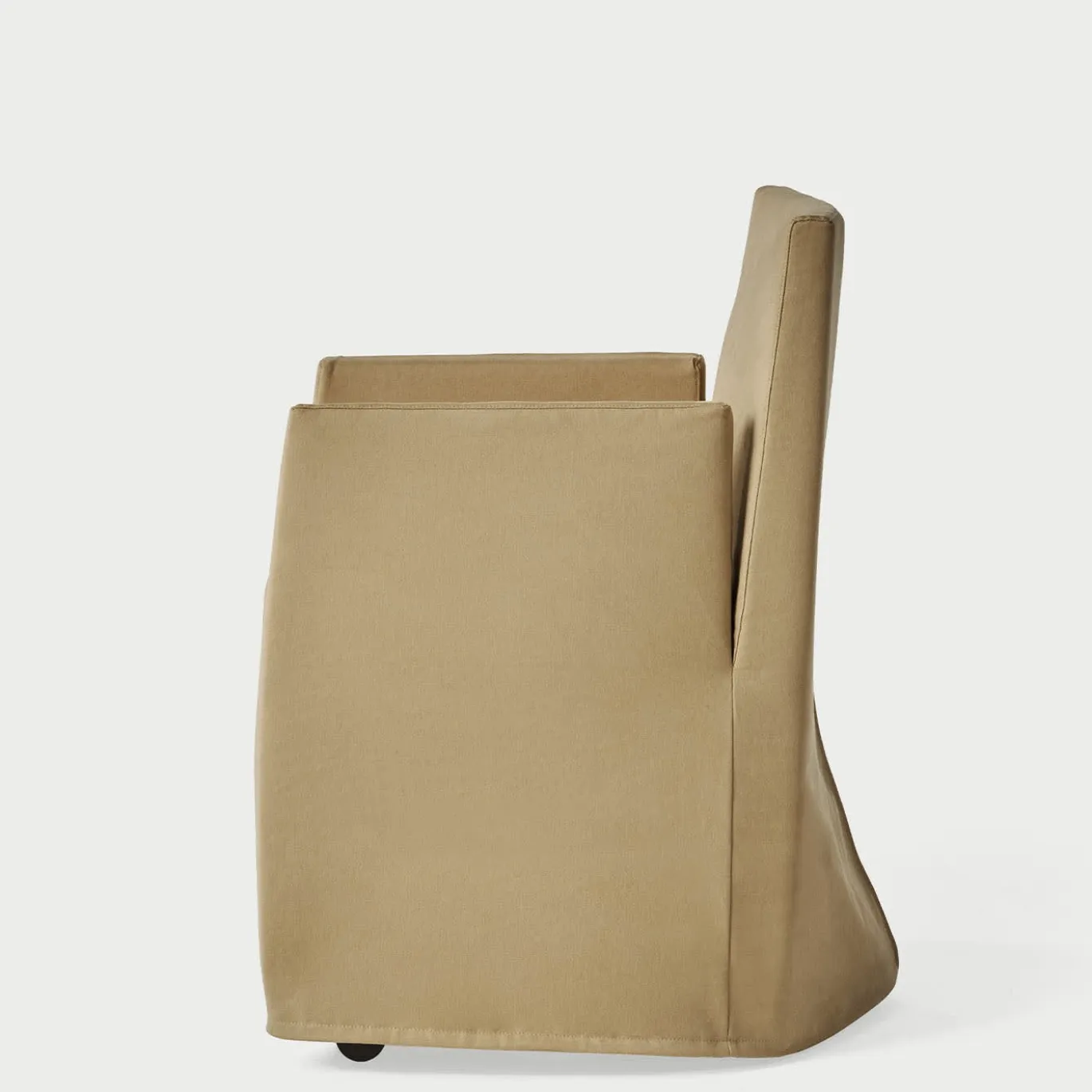 Caprilarge Poltrona Jolly Beige di Hannes Wettstein