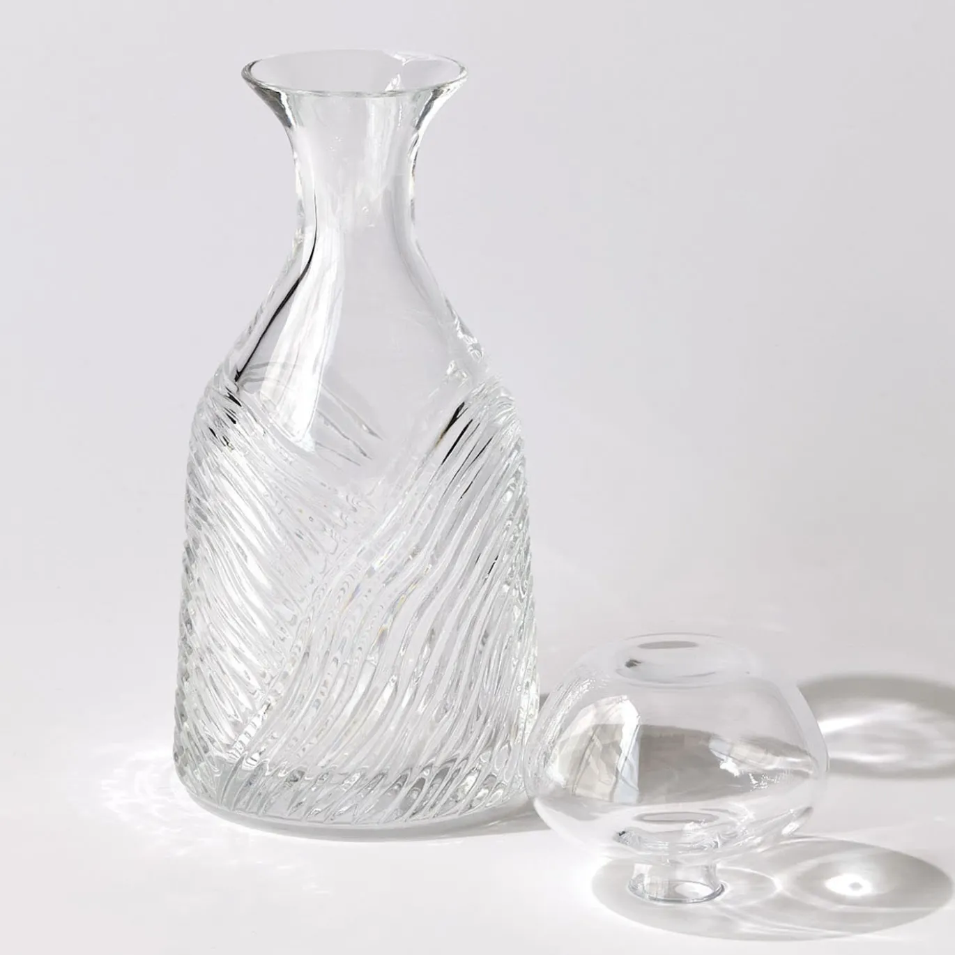 Caraffa in cristallo trasparente incisa a mano Grecale