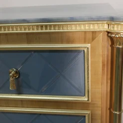 Cassettiera in foglia d'oro