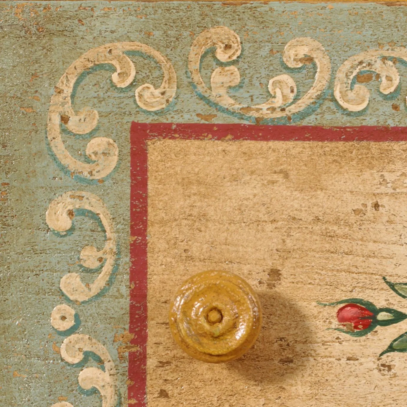 Cassettiera policroma tirolese con motivo floreale