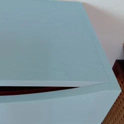 Cassettiera Settimino Azzurro in legno di frassino verniciato