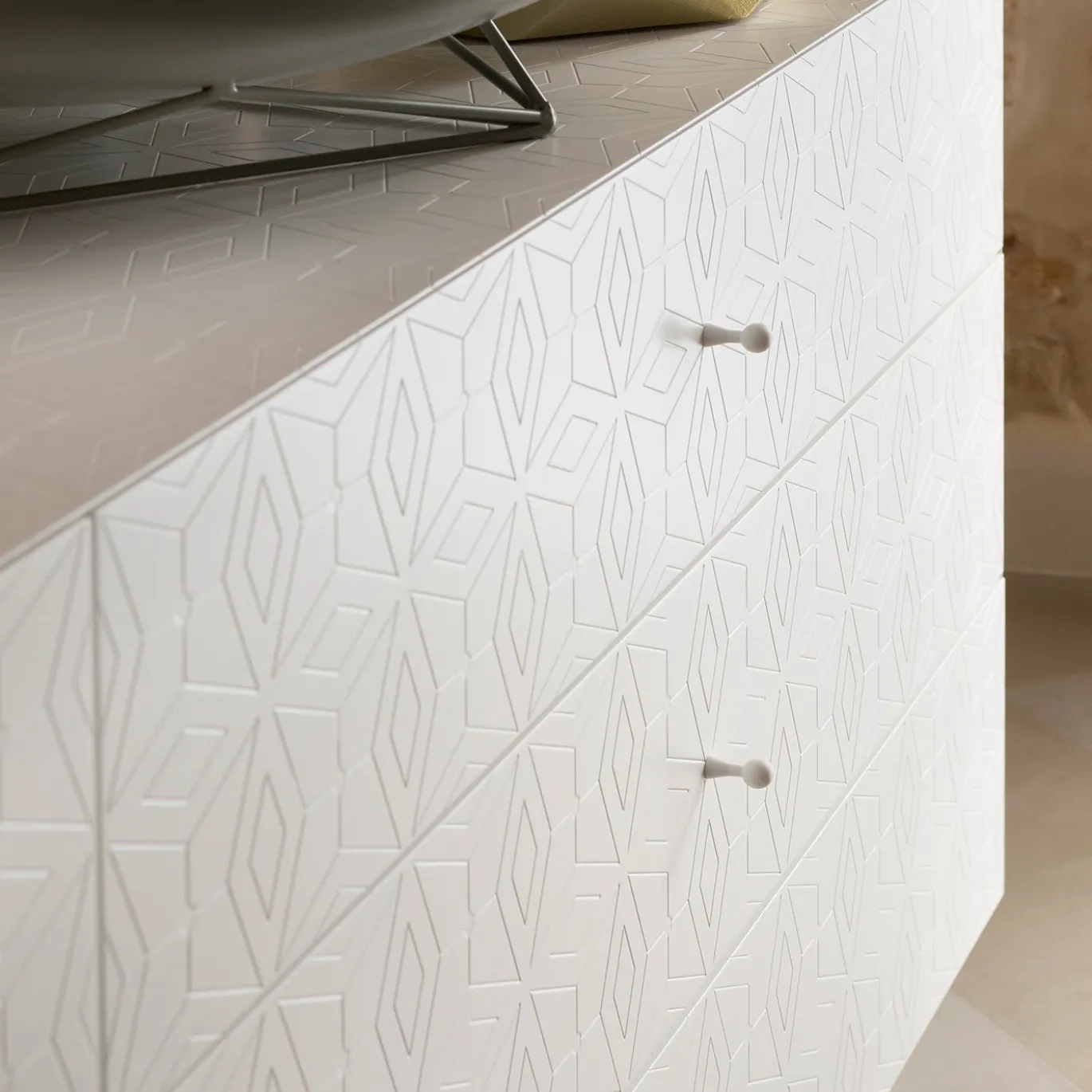 Cassettone bianco a 6 cassetti Tiles