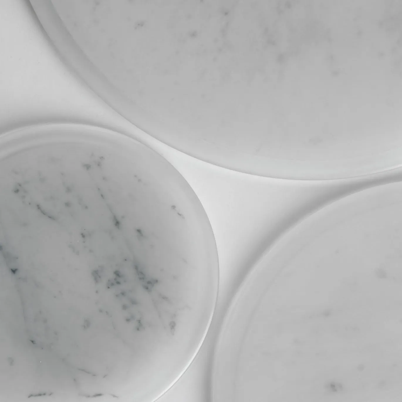 Centrotavola bianco Impronte