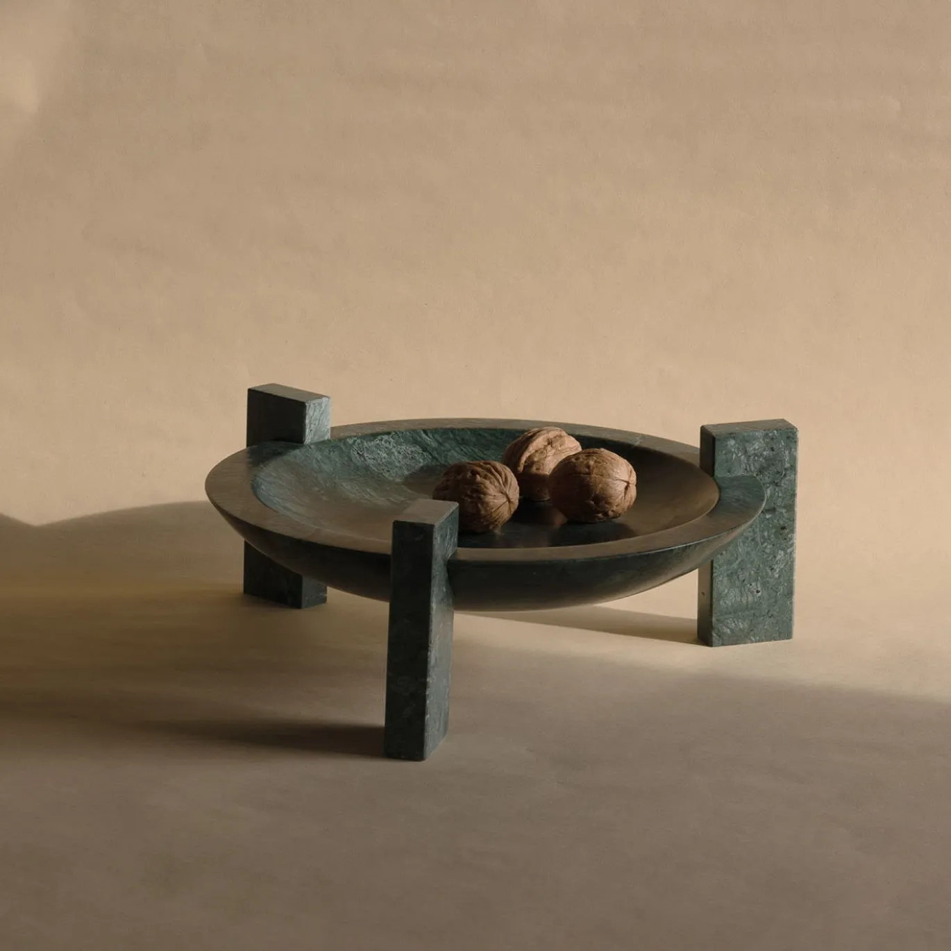 Centrotavola Block Stand Low in marmo verde