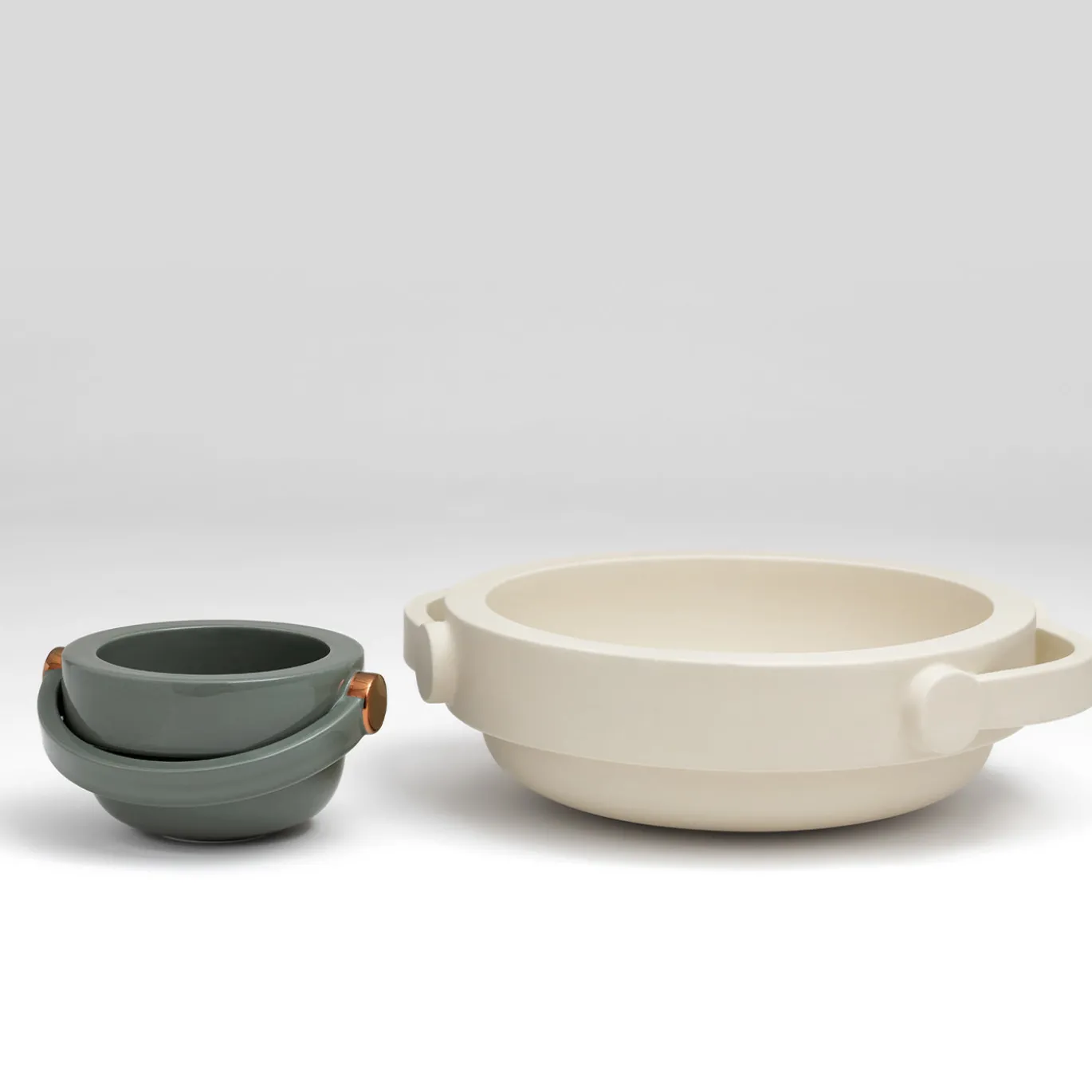 Centrotavola in ceramica ecru opaco Jarro