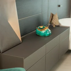 Centrotavola in ceramica La Colomba Della Pace Verdigris e foglie d'oro