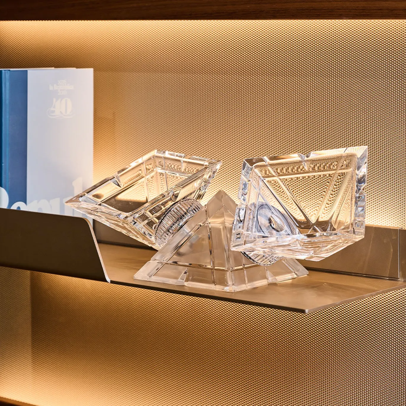 Centrotavola Pyramidion #1