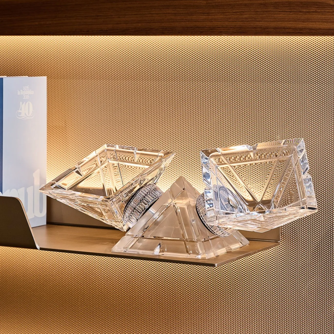 Centrotavola Pyramidion #1