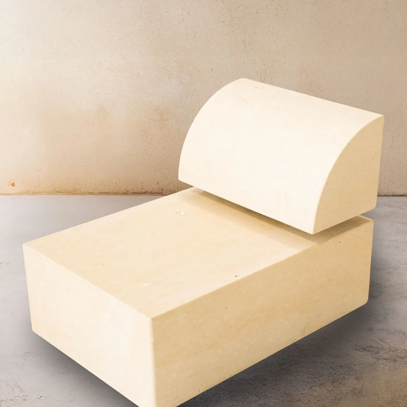 Chaise Longue Fattidipietra A in pietra per interni/esterni di Gumdesign