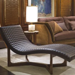 Chaise longue in pelle e mogano