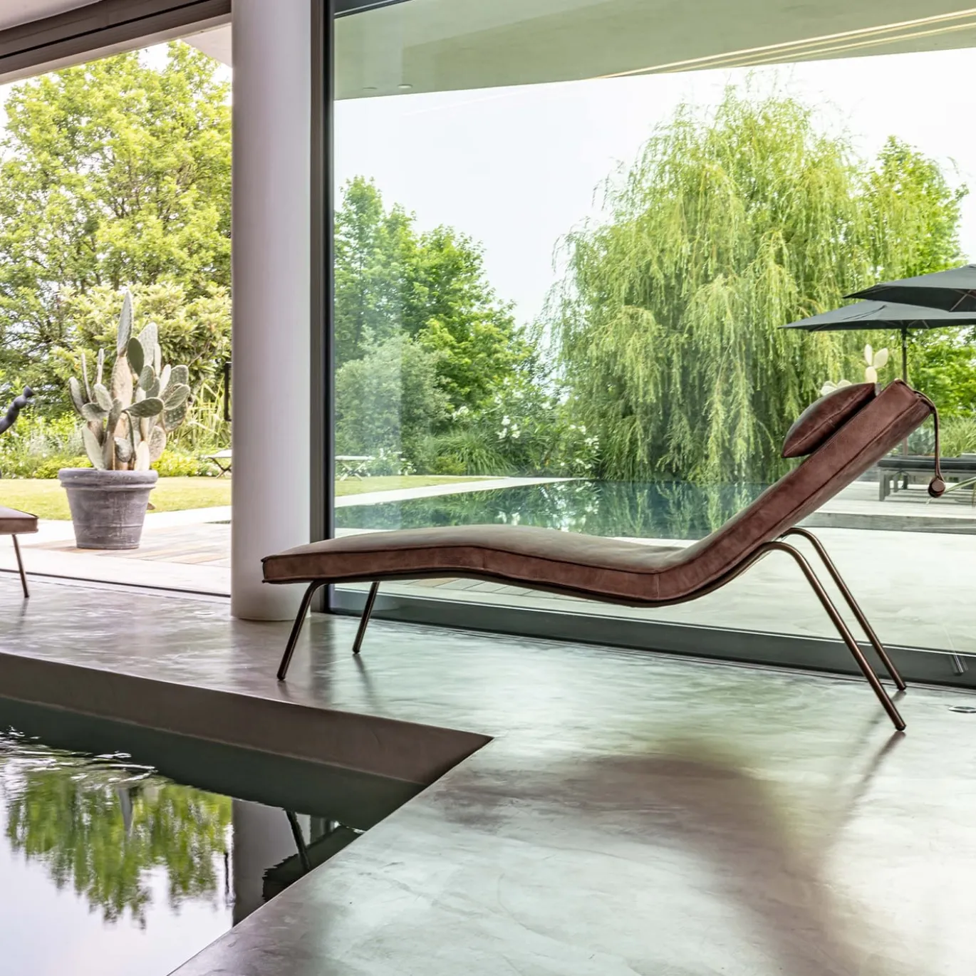 Chaise longue in pelle marrone vintage