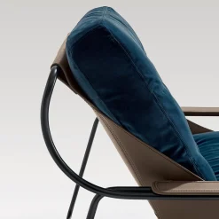 Chaise Longue Maggiolina Blu con scocca in Pelle di Marco Zanuso