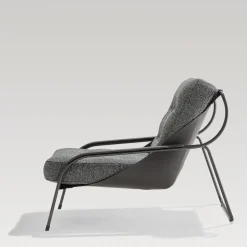 Chaise Longue Maggiolina Grigia con Scocca in Pelle di Marco Zanuso