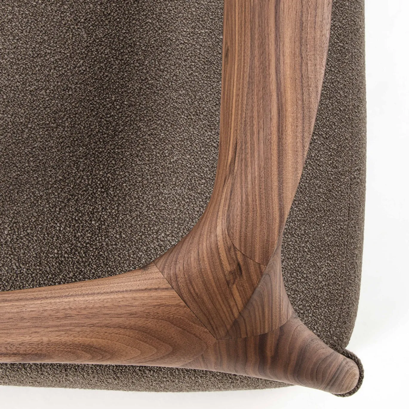 Chassis Divano con Struttura in Legno e Rivestimento in Tessuto Marrone