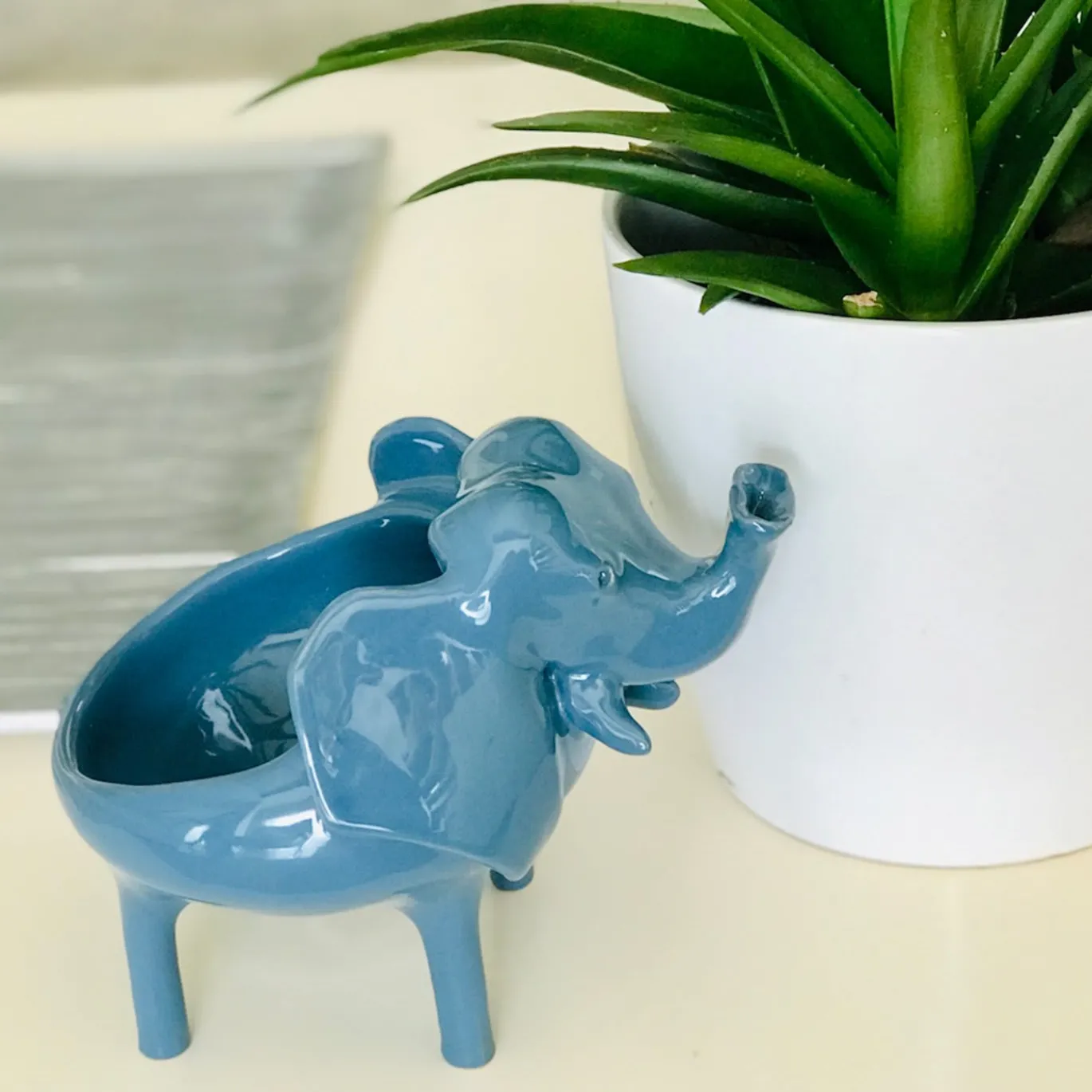 Ciotola Elephant Media in Ceramica Grigia
