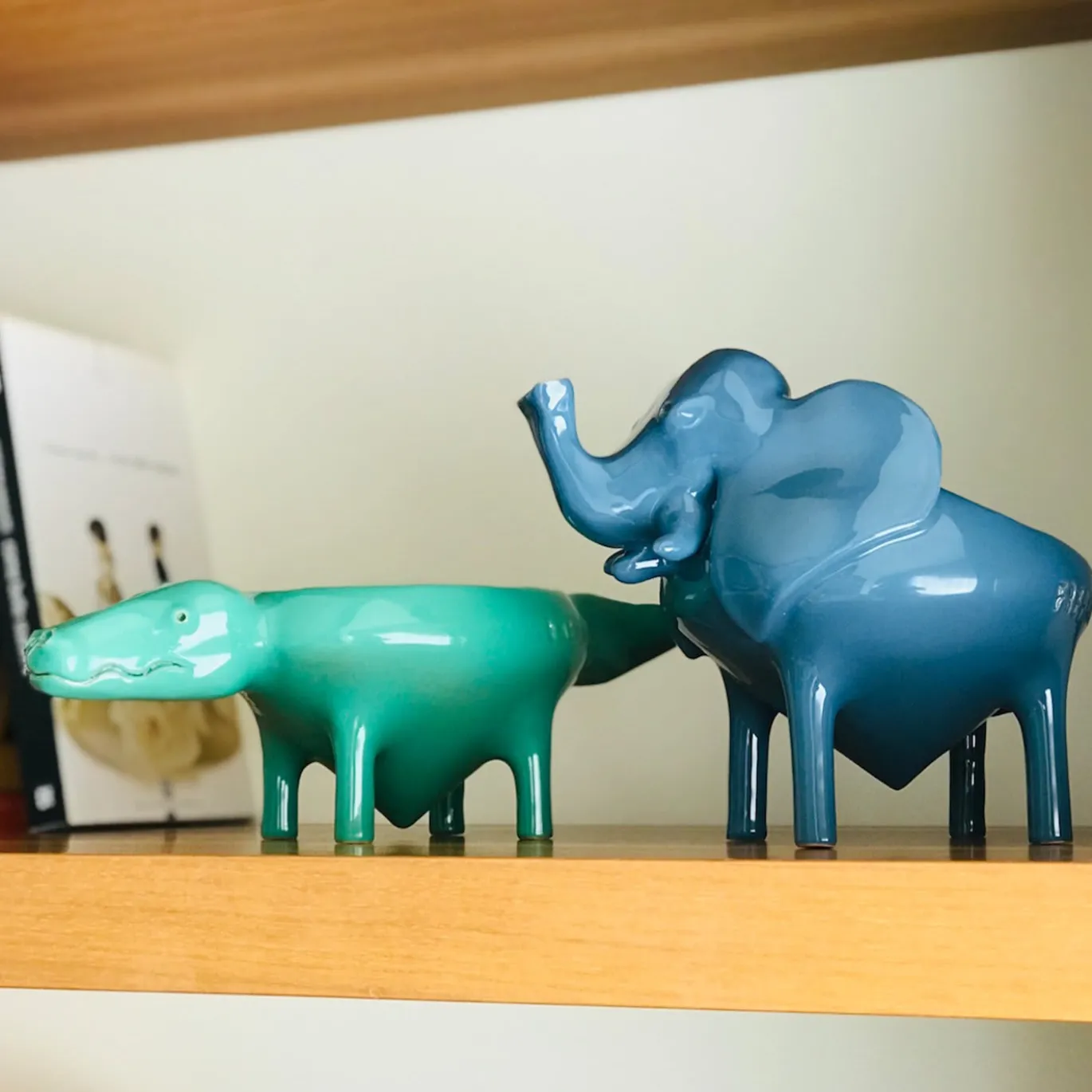 Ciotola Elephant Media in Ceramica Grigia