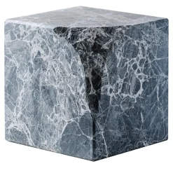 Colpo Da Maestro Scultura cubica scura di grandi dimensioni