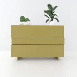 Comò minimalista V in legno laccato giallo