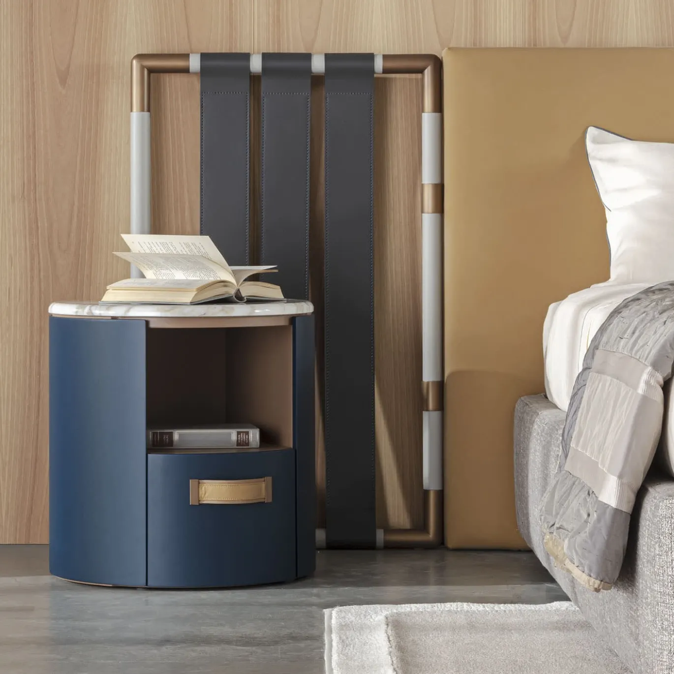 Comodino Alassio con piano in Marmo Calacatta Gold Shine