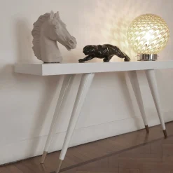 Console Andrea White