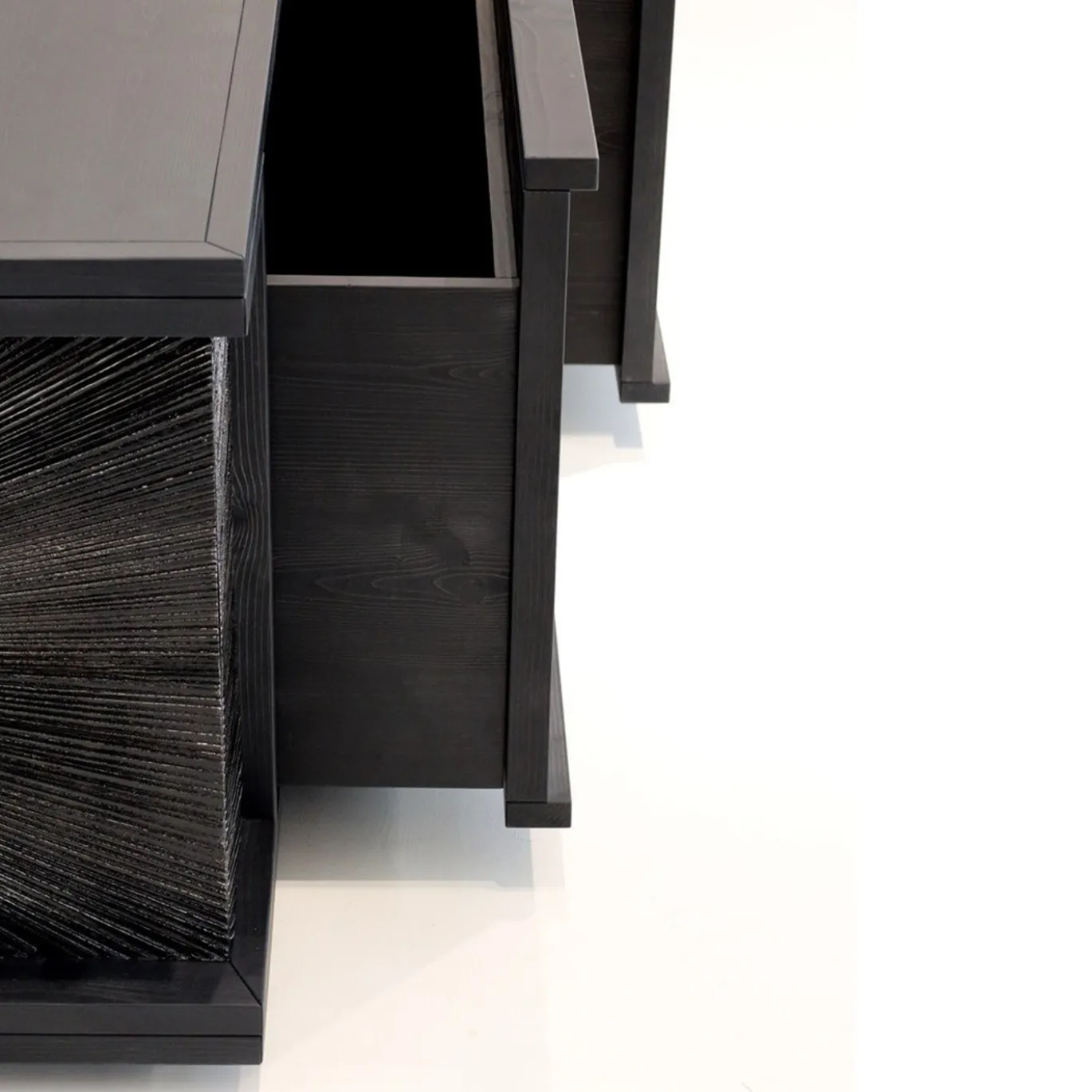 Console in Abete Nero Sun Hole