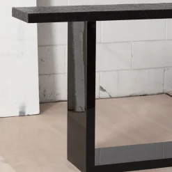 Console Ottantotto in legno laccato nero lucido