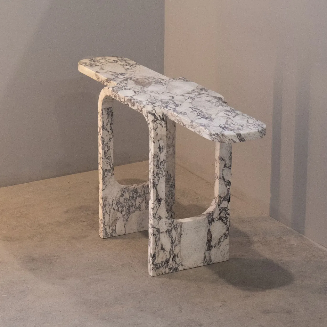Console tagliata e piegata