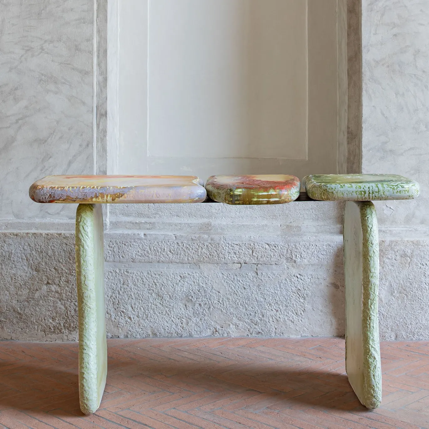 Consolle scultorea Candy Pebble