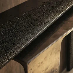 Consolle scultorea Lego nera e oro di Draga&Aurel