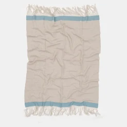 Coperta a frange con bande blu chiaro