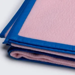 Coperta Biella in pelle blu e rosa