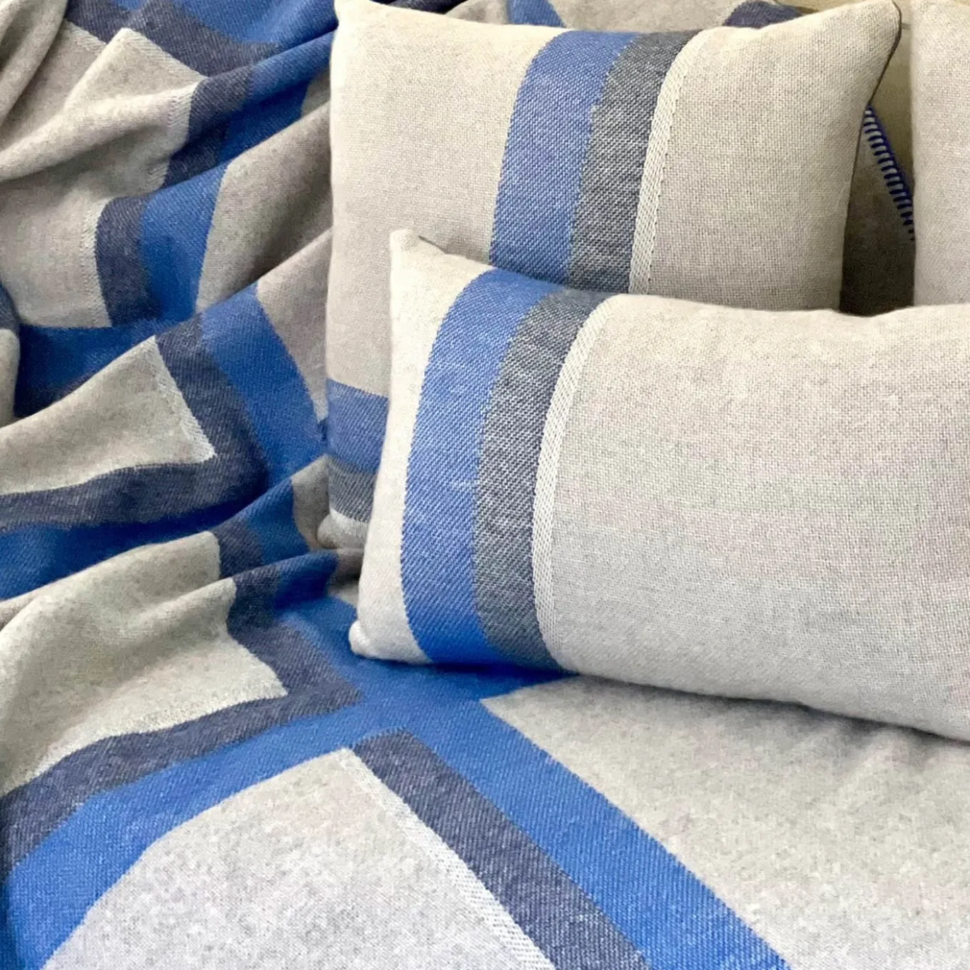 Coperta Cornice blu e grigia