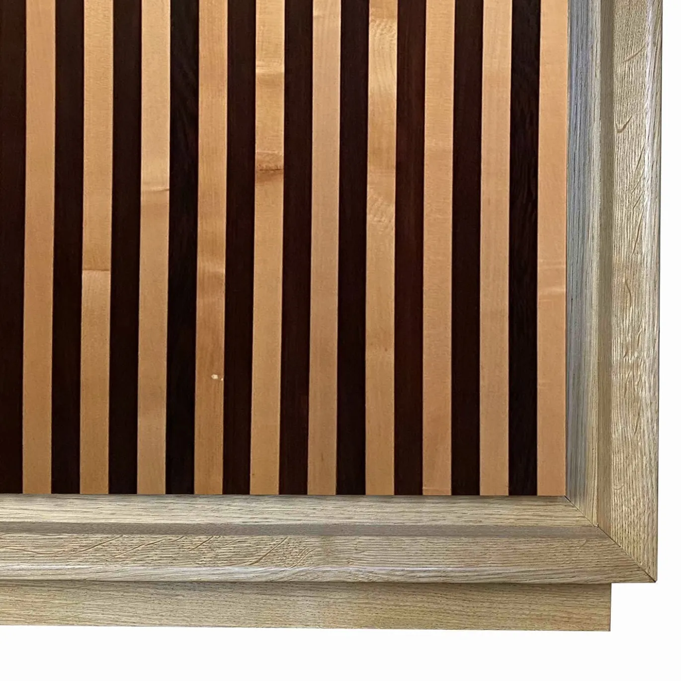 Credenza a 3 ante Fuga Strisce Uno di Mascia Meccani