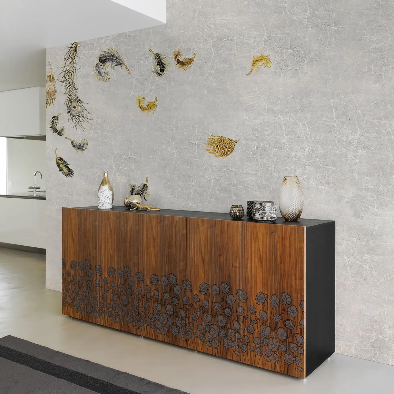 Credenza alta Le Jardin a 5 ante in noce di Renato Zamberlan